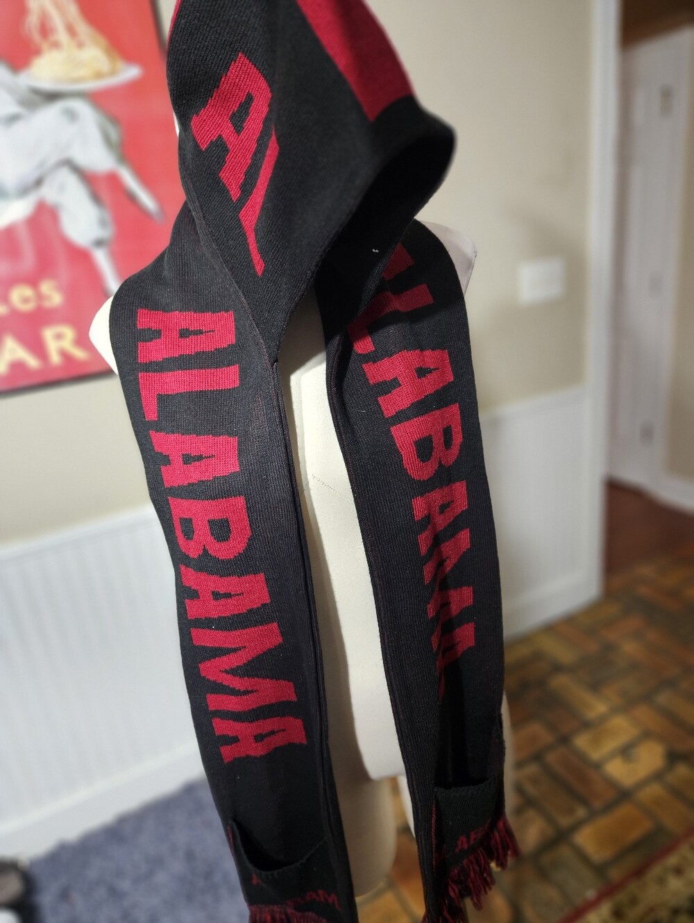 Alabama Crimson Tide Hooded Scarf With Pockets